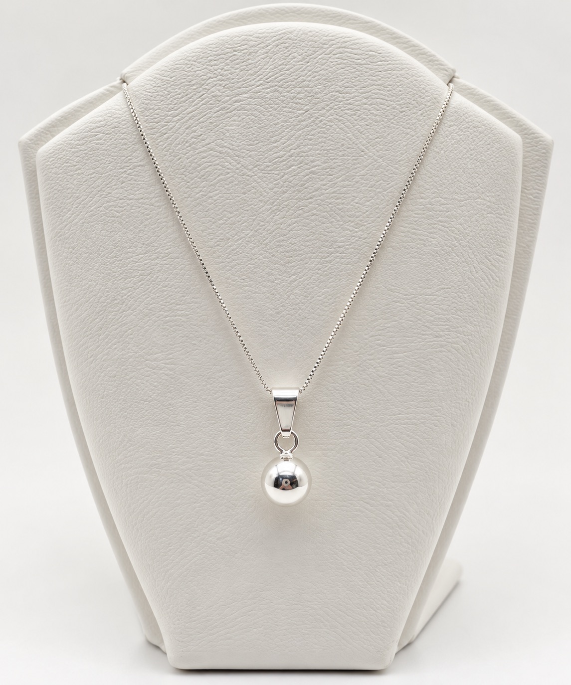 Collar Bolita